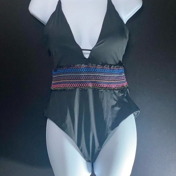 Bar lll swimsuit - Picture 4 of 15